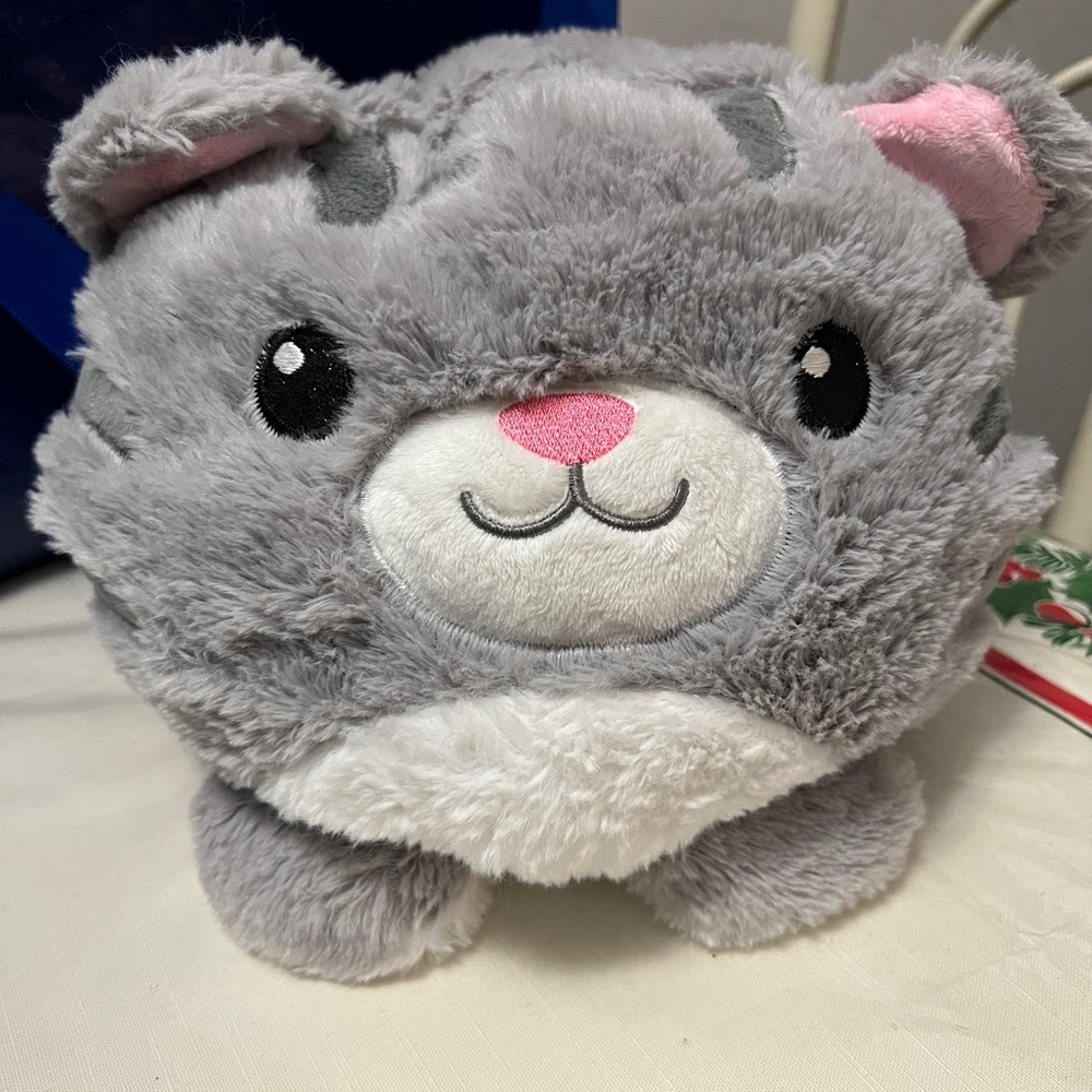 Reversible Hug Me Cat And Dog Plush New With Tags